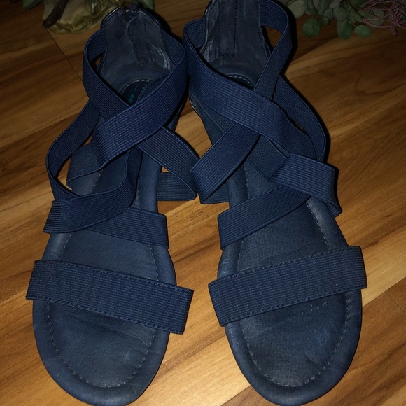 Women’s Size 7.5M Montana Navy Blue Open Toe leather sandal - Picture 3 of 4